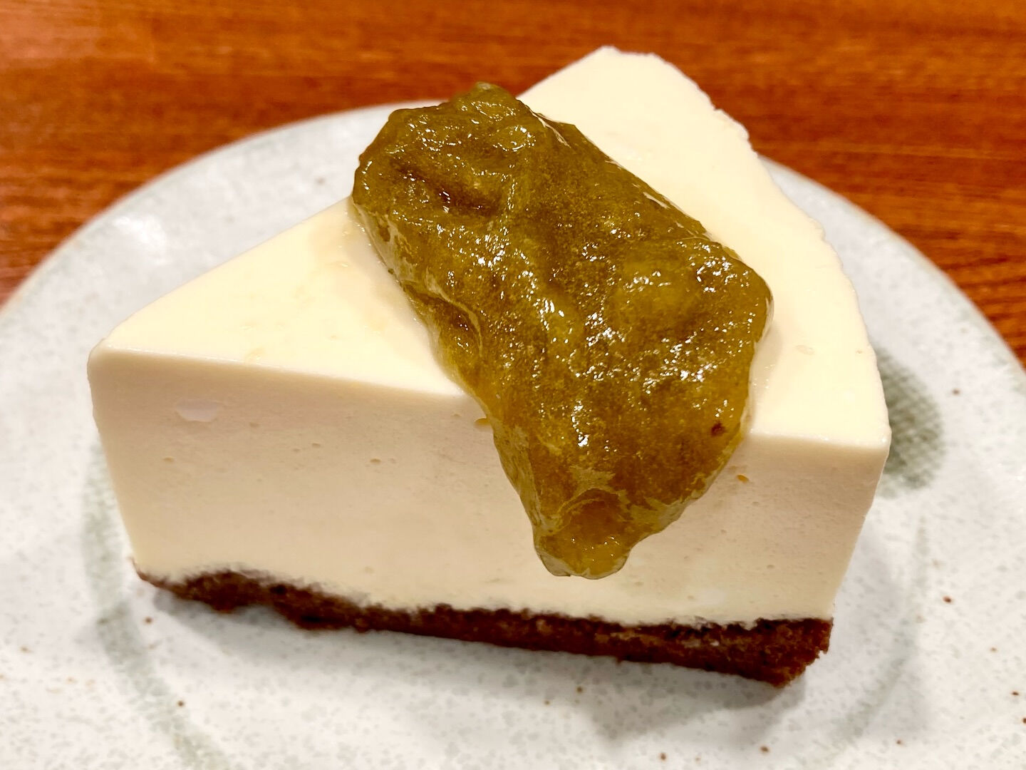 【青梅ジャムのチーズケーキ】
