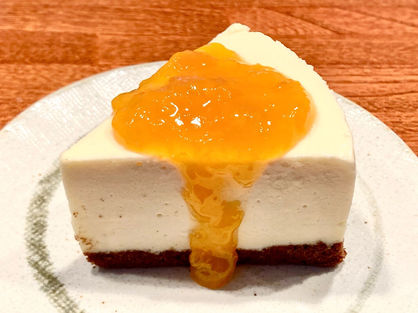 【青梅ジャムのチーズケーキ】